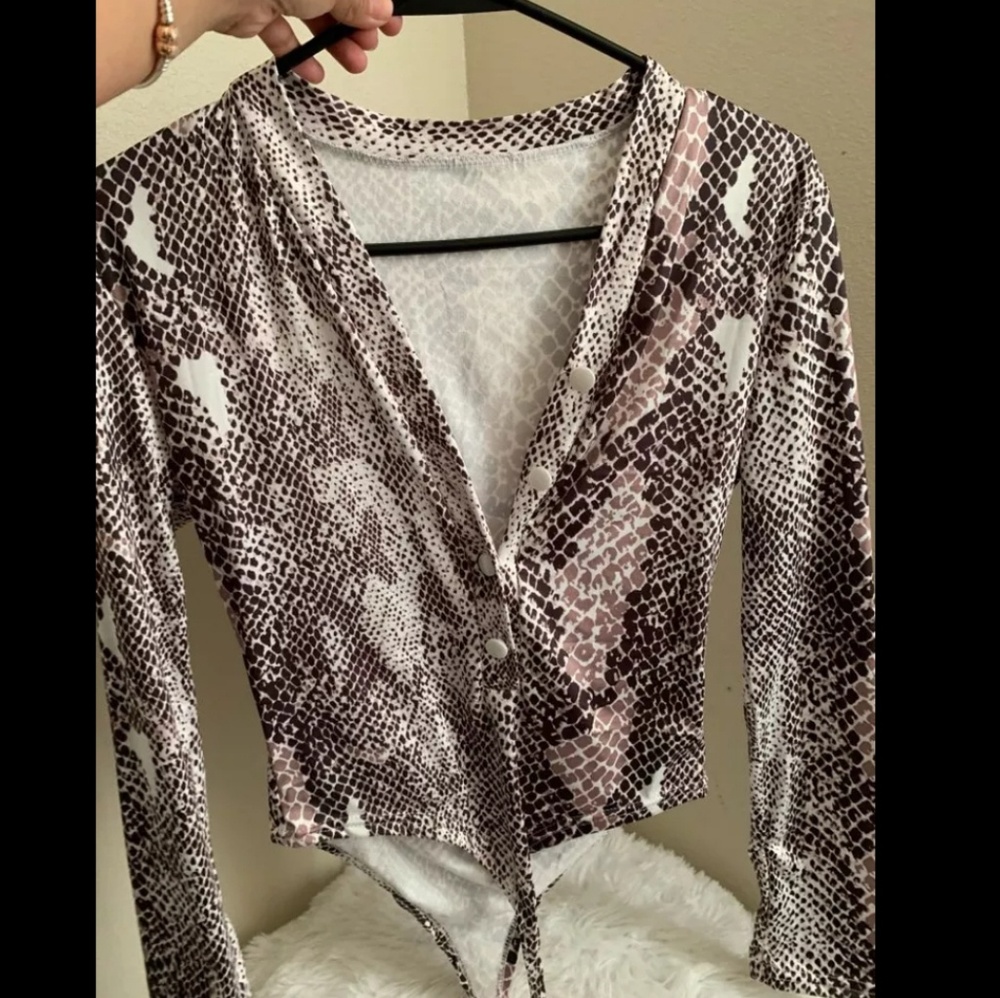 Leopard Skin Prinetd Bodysuit